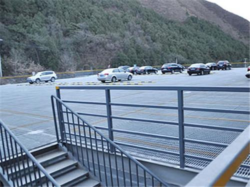 停車場(chǎng)鋼格柵